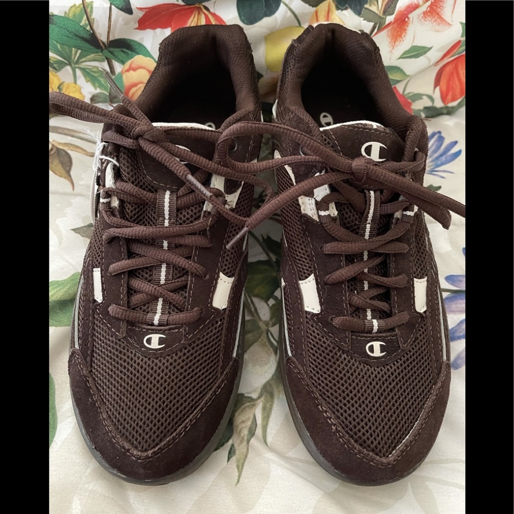 👟 Champion Sneakers